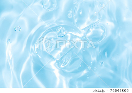 水面・水中・水のテクスチャ。健康や医療、環境やライフスタイル、飲料のイメージ。 水面・水中・水のテクスチャ。健康や医療、環境やライフスタイル、飲料のイメージ。 76645306