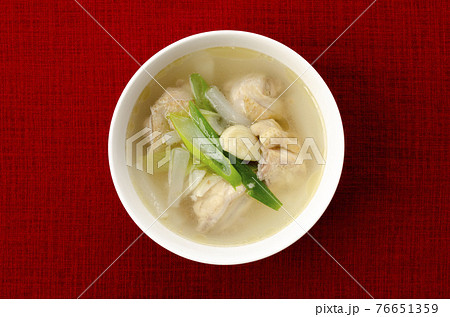 鶏肉の中華風スタミナスープ 76651359
