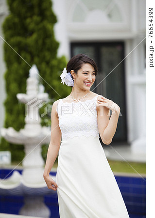 笑顔の花嫁 76654399