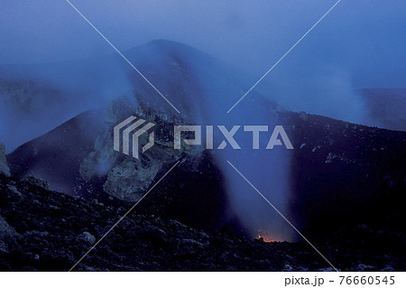 ITALY AEOLIAN ISLANDS STROMBOLI 76660545