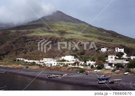 ITALY AEOLIAN ISLANDS STROMBOLI ITALY AEOLIAN ISLANDS STROMBOLI 76660670