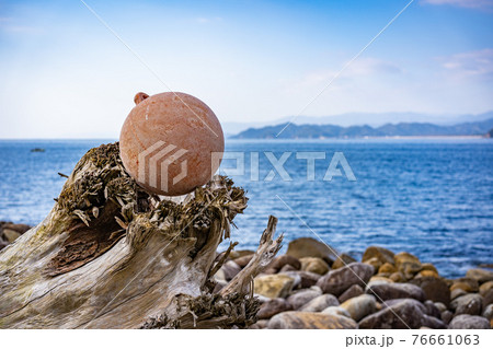 出羽島より海をのぞむ 出羽島より海をのぞむ 76661063