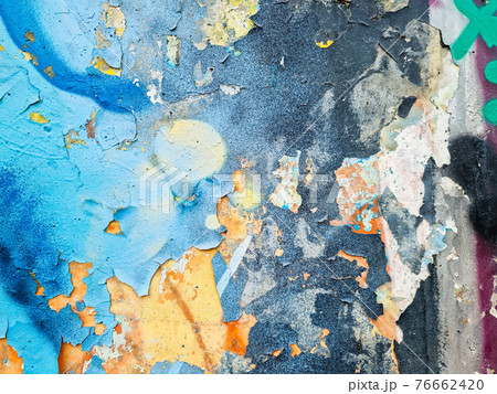 close up of colorful messy painted urban wall texture 76662420