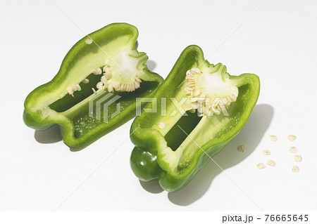 カットピーマン　夏野菜イメージ 76665645