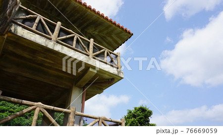 展望台と空 76669059