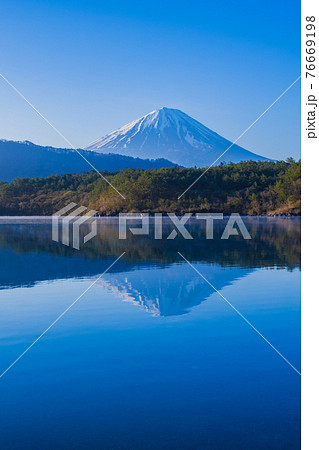 逆さ富士 高画質 風景写真素材の写真素材