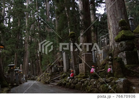 高野山　奥之院 76670936