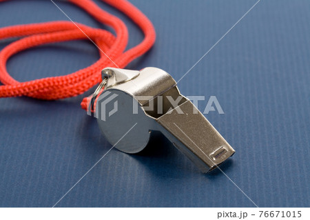Whistle Whistle 76671015