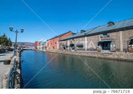 小樽運河の街並み 76671719