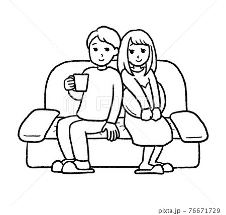 ソファに座り見つめ合うカップルの線画イラストのイラスト素材