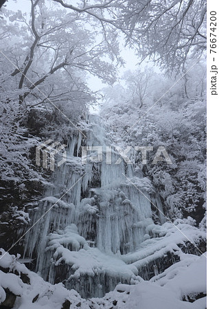 四王寺の滝、寒波、冬、霧氷、雪、英彦山、福岡県 四王寺の滝、寒波、冬、霧氷、雪、英彦山、福岡県 76674200