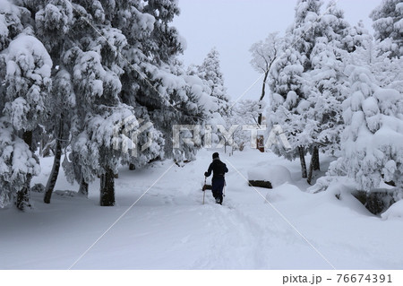 寒波、冬、霧氷、雪、英彦山、福岡県 76674391