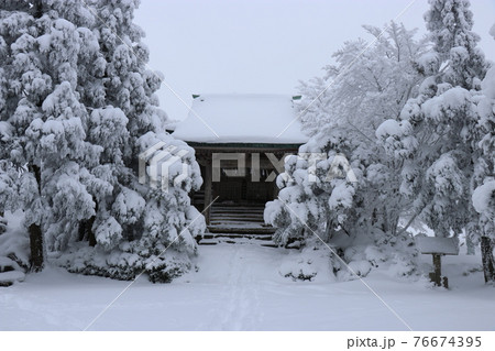 寒波、冬、霧氷、雪、英彦山、福岡県 76674395