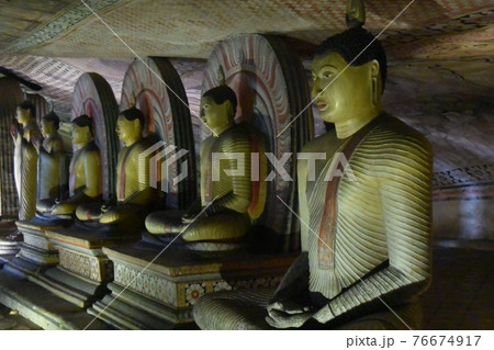 ダンブッラ 黄金寺院 ダンブッラ 黄金寺院 76674917