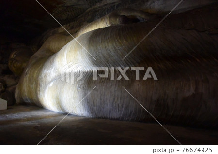 ダンブッラ 黄金寺院 ダンブッラ 黄金寺院 76674925