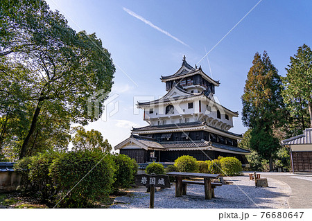 山口県岩国市　山頂の岩国城 76680647