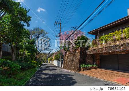 東京散歩、東京都、世田谷区、世田谷区岡本1丁目6、無名坂 76681105