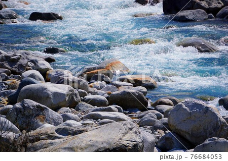 透明な清流 透明な清流 76684053