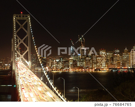 サンフランシスコの夜景 サンフランシスコの夜景 76684765
