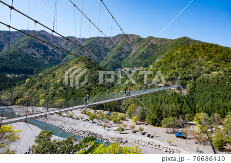 谷瀬の吊り橋 76686410