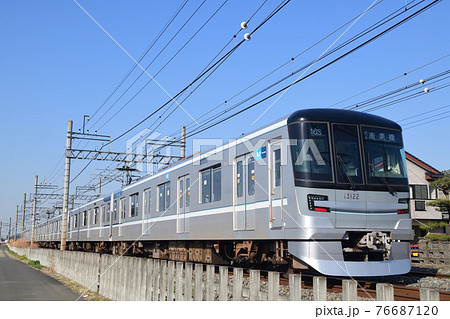 東武日光線を走る東京メトロ13000系電車 東武日光線を走る東京メトロ13000系電車 76687120