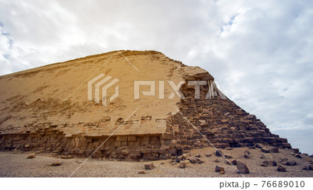 Bent pyramid of Egypt Saqqara history step to learn how Egyptian build pyramid 76689010