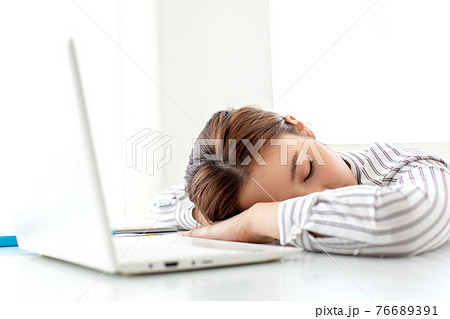女性 女 女の子 76689391
