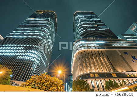 大阪中心街　中之島フェスティバルタワー　夜景　 76689619