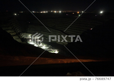 雄大なオーストラリアの開拓精神にふれる魅惑の大陸横断鉄道インディアン・パシフィック号の旅　鉱山 76689747