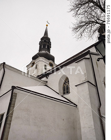 エストニア・タリン 聖母マリア教会 Toomkirik (St Mary's Cathedral) 76691175