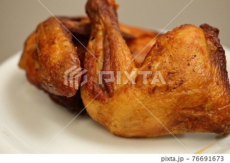 鶏のから揚げ 76691673