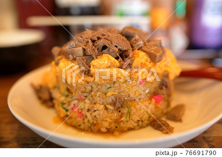 チャーシュー玉子炒飯 76691790