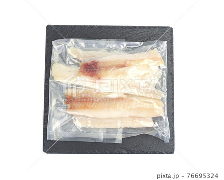 Packaging of frozen fillets of white fish, pollock 76695324