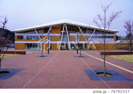 東日本大震災から10年後の女川駅舎(宮城県女川町) 東日本大震災から10年後の女川駅舎(宮城県女川町) 76702537