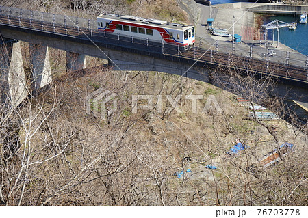 春の三陸鉄道　大沢橋梁 76703778