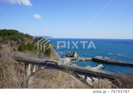 春の三陸鉄道　大沢橋梁 76703787