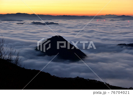 大江山からの福知山盆地の雲海 76704021