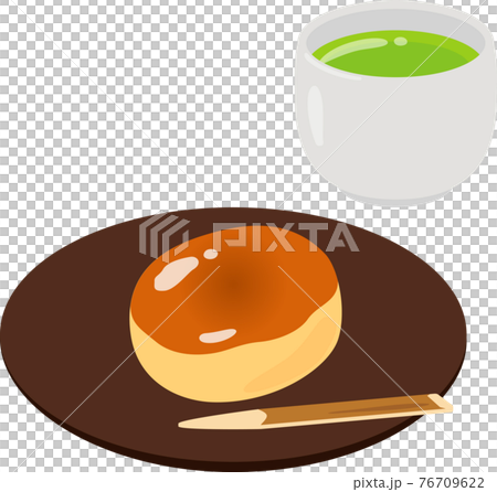 皿に盛った栗饅頭と緑茶 皿に盛った栗饅頭と緑茶 76709622
