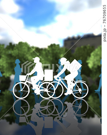 通行人の多い街中を自転車で走るデリバリーサービスの女男シルエット　マスク姿 76709655