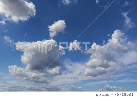 綿雲の空 76718031