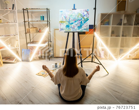 creative female artist inspiration muse painting 76723751