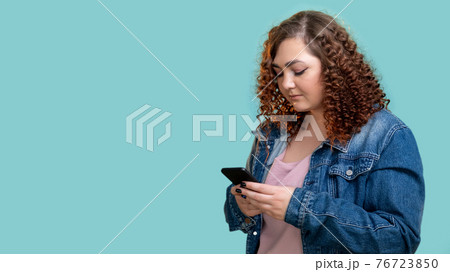 mobile technology social network active lifestyle 76723850