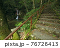 滝の風景 76726413