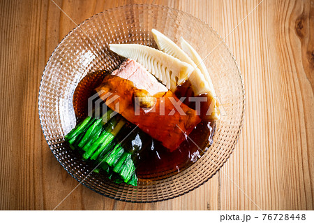 庄内地方の春の味覚、サクラマスと地ニラのあんかけ(ニラマス) 庄内地方の春の味覚、サクラマスと地ニラのあんかけ(ニラマス) 76728448