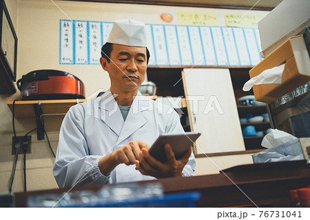 個人飲食店のタブレット活用 個人飲食店のタブレット活用 76731041