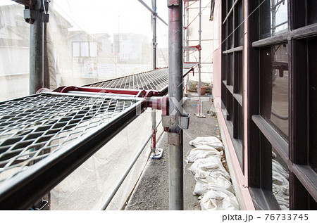一軒家(店舗兼住居)の補修工事・建築現場 一軒家(店舗兼住居)の補修工事・建築現場 76733745