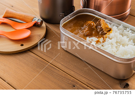 アウトドア道具 メスティン 飯ごうイメージ素材 アウトドア道具 メスティン 飯ごうイメージ素材 76735755