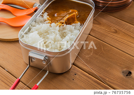 アウトドア道具 メスティン 飯ごうイメージ素材 アウトドア道具 メスティン 飯ごうイメージ素材 76735756