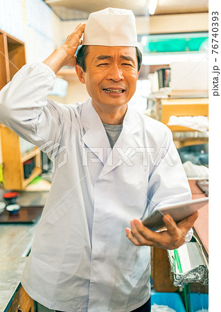 個人飲食店のタブレット活用 76740393