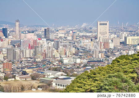 【望玄荘展望台(足立公園展望広場)より小倉市内を一望】 福岡県北九州市小倉北区小文字 76742880